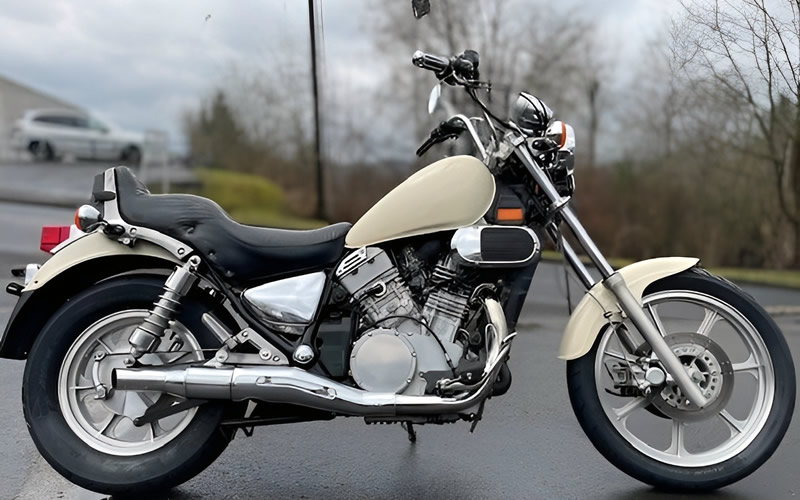 Vulcan 750, 1993 year, right view