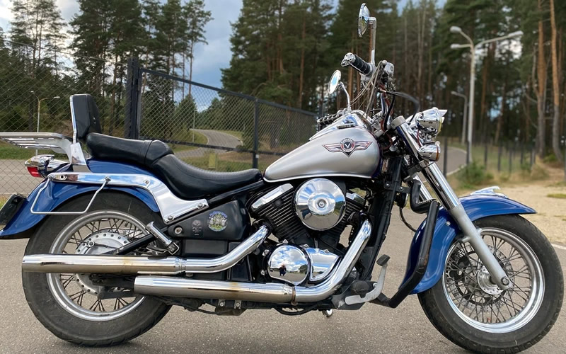 Vulcan 800, 1997 year, right view