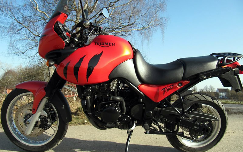 Tiger 955i, 2004 год, вид слева