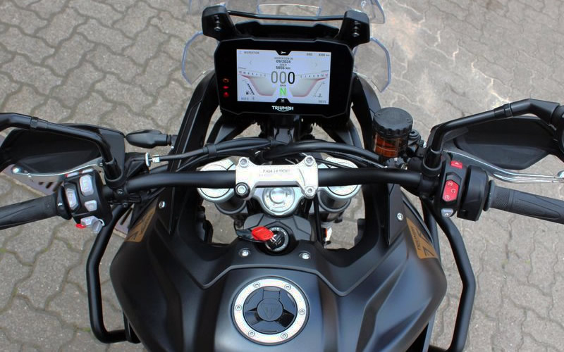 Tiger 900, 2022 год, приборная панель