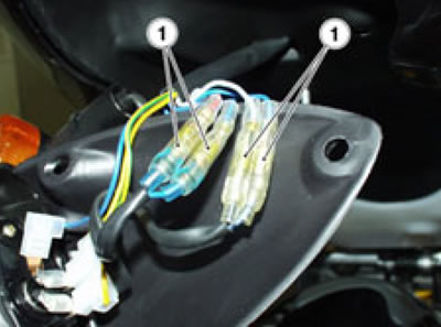 Left indicator: light blue-blue